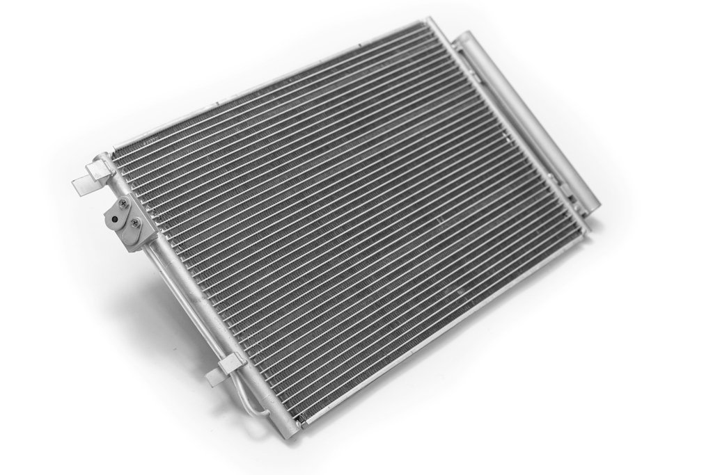 KONDISIONERIN RADIATORU HYUNDAI ACCENT (11- ), KIA RIO (11- )